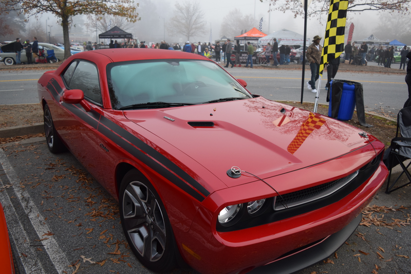 Illustration for article titled I went to Caffeine and Octane this morning and walked around some Challengers ...